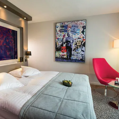 Starling Lausanne מלון 4*